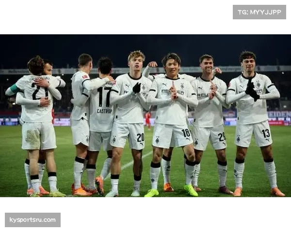 德甲中游球队三中卫体系流行 门兴改打三中卫后获两连胜